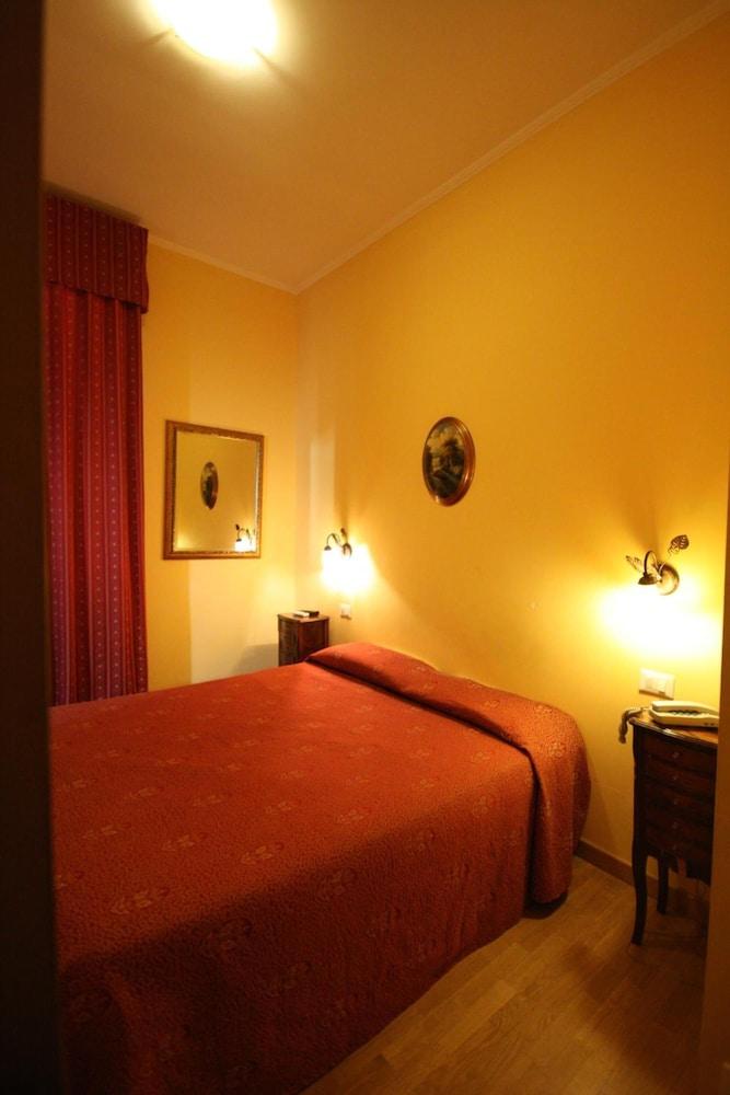 Hotel Cherubini Roma Exterior foto